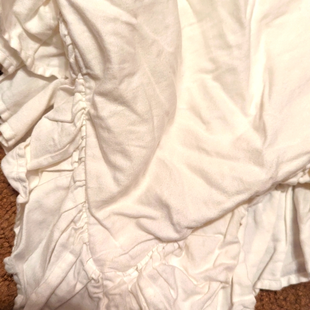 Full size Pottery Barn white ruffle duvet